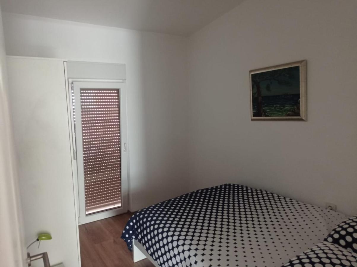 Ferienwohnung Ap Jurisic Bibinje Exterior foto