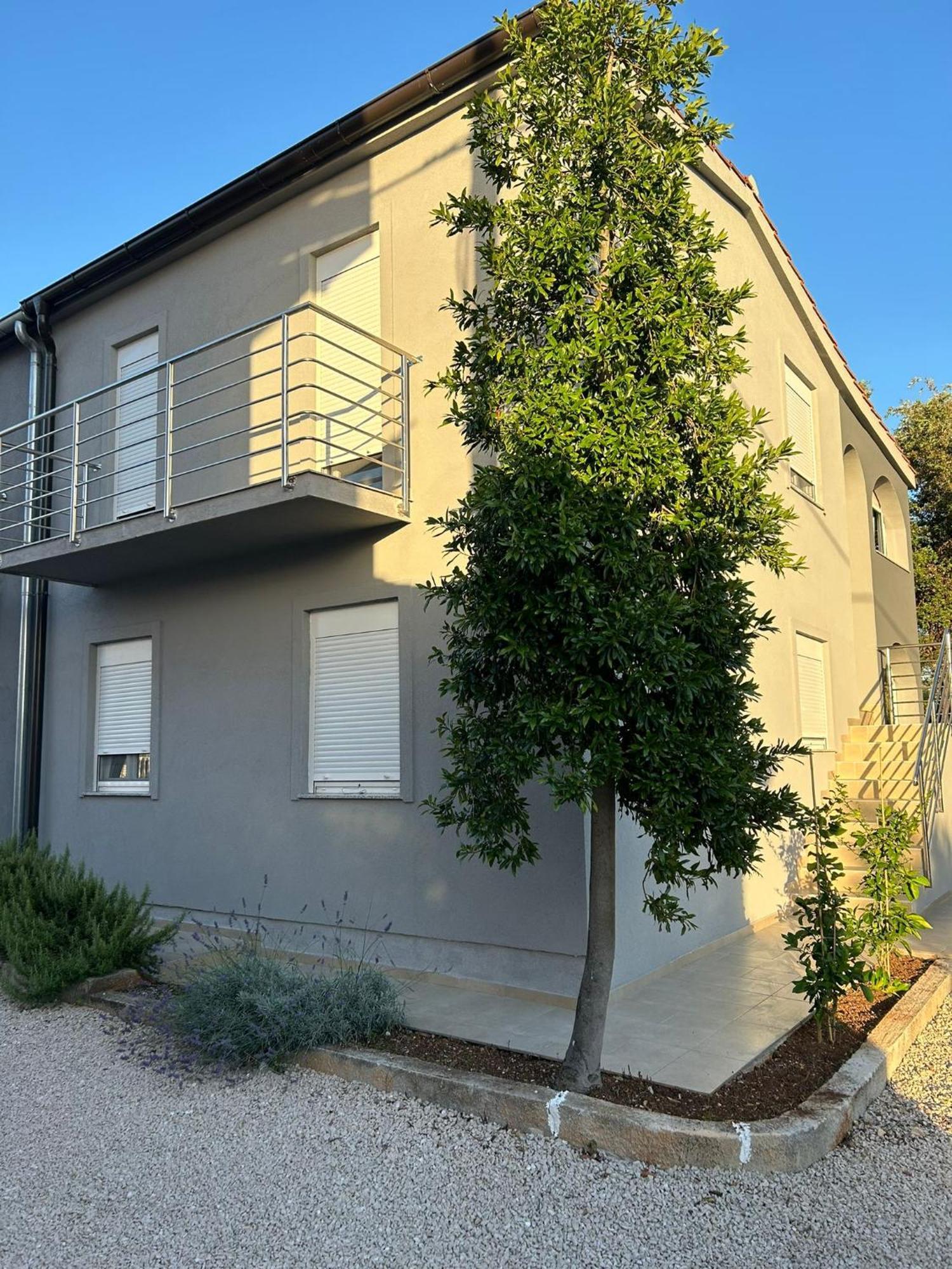 Ferienwohnung Ap Jurisic Bibinje Exterior foto